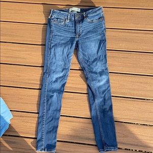 Dark wash Abercrombie skinny jeans